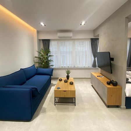 Bluekaravan Suite Thessaloniki Buitenkant foto