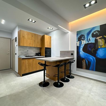 Bluekaravan Suite Thessaloniki Buitenkant foto