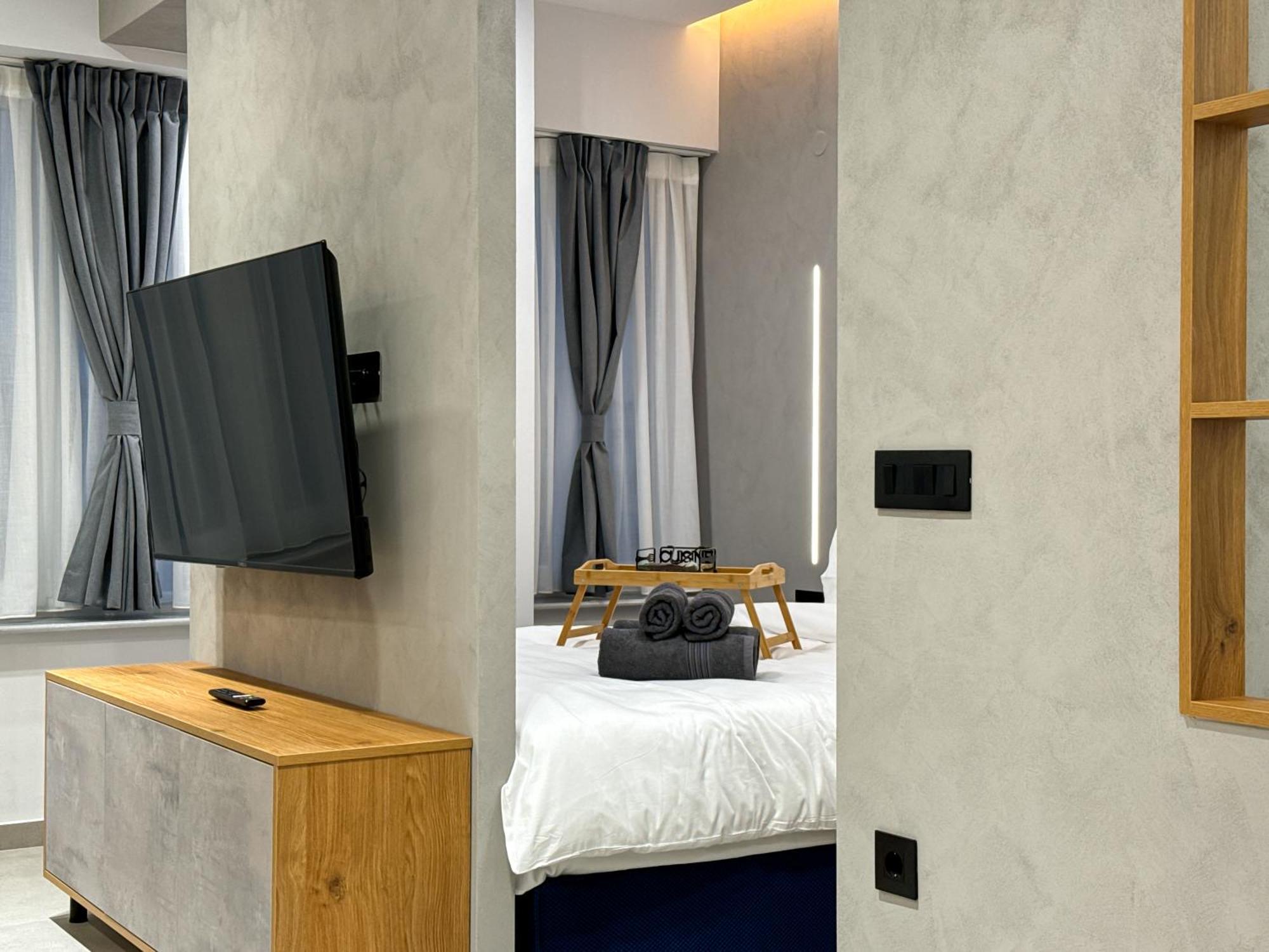 Bluekaravan Suite Thessaloniki Buitenkant foto